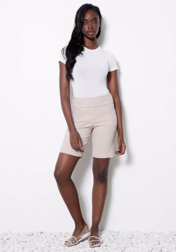 SOLID TEXTURED JACQUARD SHORT